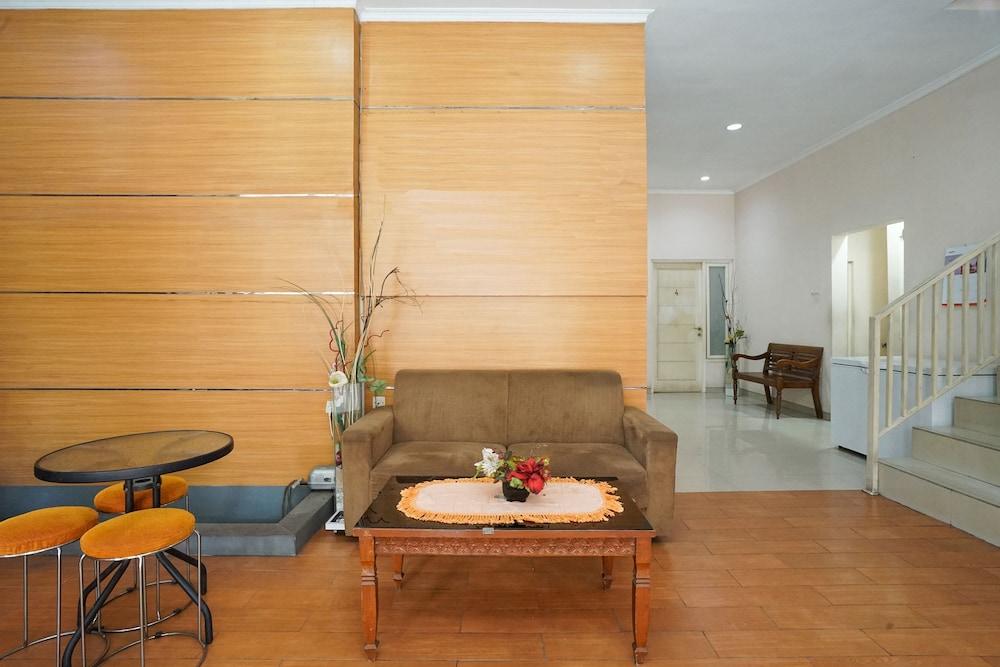 Oyo 450 Semampir Residence Surabaya Dış mekan fotoğraf