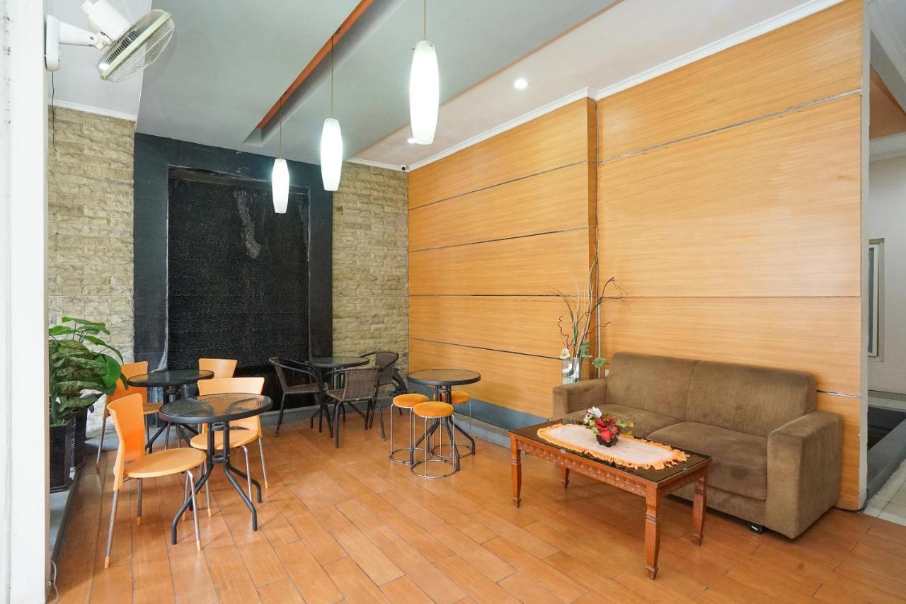 Oyo 450 Semampir Residence Surabaya Dış mekan fotoğraf